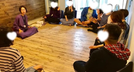 {"ARInfo":{"IsUseAR":false},"Version":"1.0.0","MakeupInfo":{"IsUseMakeup":false},"FaceliftInfo":{"IsChangeEyeLift":false,"IsChangeFacelift":false,"IsChangePostureLift":false,"IsChangeNose":false,"IsChangeFaceChin":false,"IsChangeMouth":false,"IsChangeThinFace":false},"BeautyInfo":{"SwitchMedicatedAcne":false,"IsAIBeauty":false,"IsBrightEyes":false,"IsSharpen":false,"IsOldBeauty":false,"IsReduceBlackEyes":false},"HandlerInfo":{"AppName":2},"FilterInfo":{"IsUseFilter":false}}