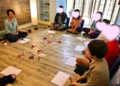 {"ARInfo":{"IsUseAR":false},"Version":"1.0.0","MakeupInfo":{"IsUseMakeup":false},"FaceliftInfo":{"IsChangeEyeLift":false,"IsChangeFacelift":false,"IsChangePostureLift":false,"IsChangeNose":false,"IsChangeFaceChin":false,"IsChangeMouth":false,"IsChangeThinFace":false},"BeautyInfo":{"SwitchMedicatedAcne":false,"IsAIBeauty":false,"IsBrightEyes":false,"IsSharpen":false,"IsOldBeauty":false,"IsReduceBlackEyes":false},"HandlerInfo":{"AppName":2},"FilterInfo":{"IsUseFilter":false}}